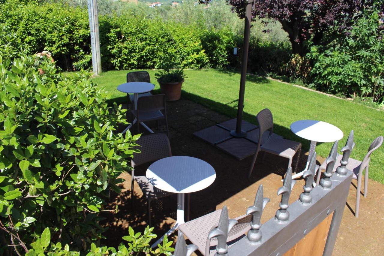 Ellebi B&B Montone  Bagian luar foto