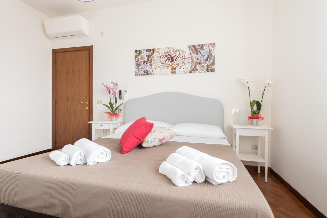 Ellebi B&B Montone  Bagian luar foto